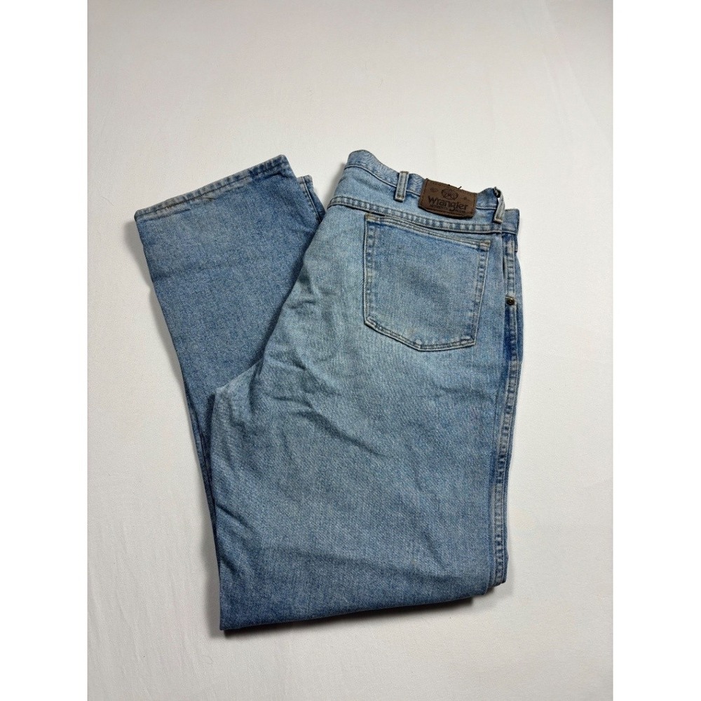 Wrangler Men's Light Wash Blue Denim Jeans Straight Leg 5 Pocket Cotton 38x30